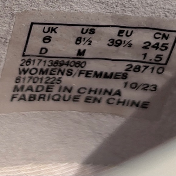 Clarks Cloudsteppers Slip On Shoe - Picture 7 of 8